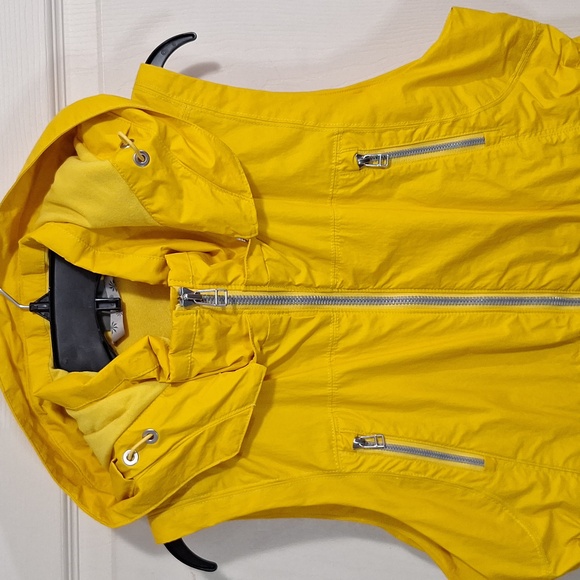 Athleta "Rockview" lined nylon hooded zipper vest - L - gold yellow - Picture 2 of 11